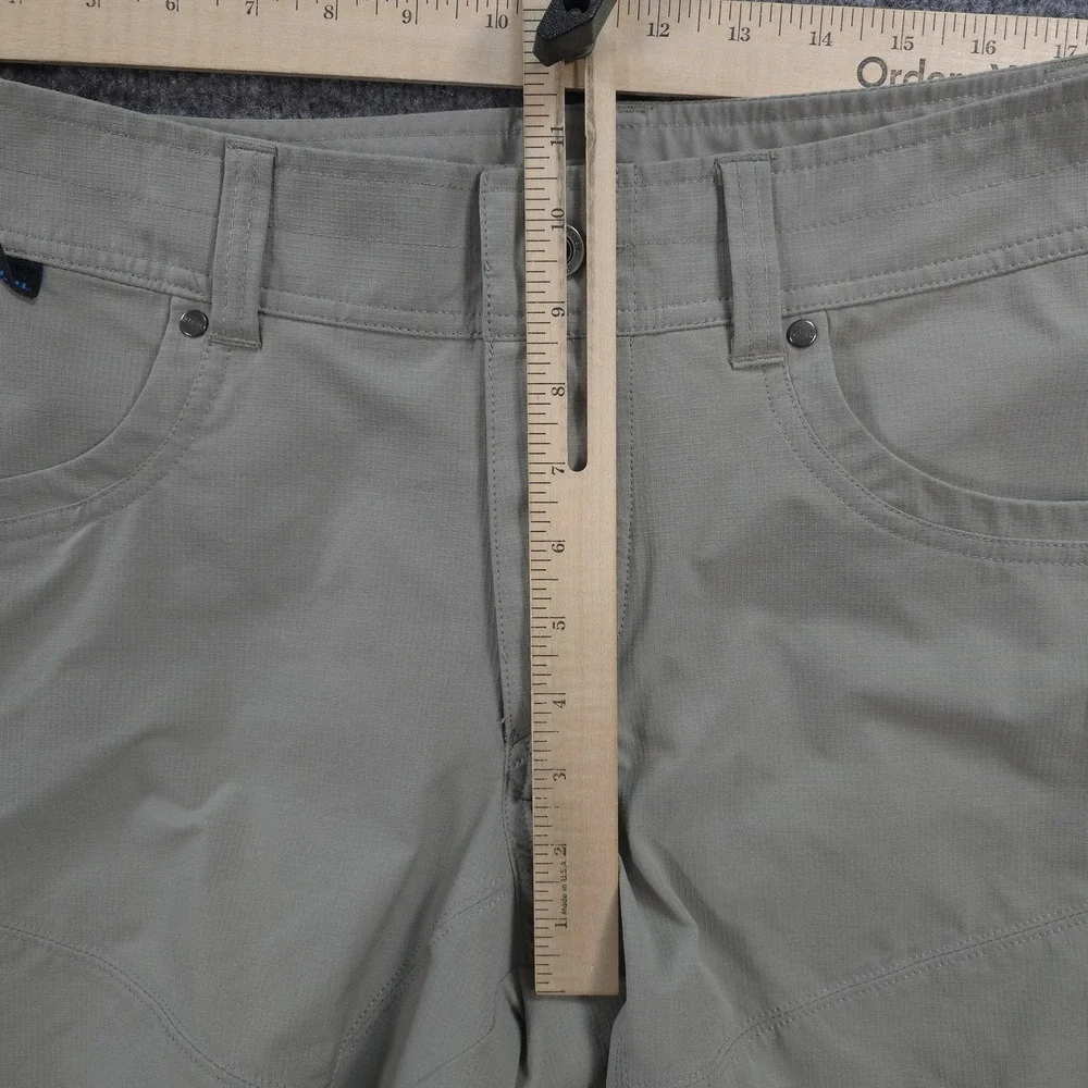 Kuhl Shorts Mens 32 Beige Silencr Kargo Chino Hiking Travel Performance 5230